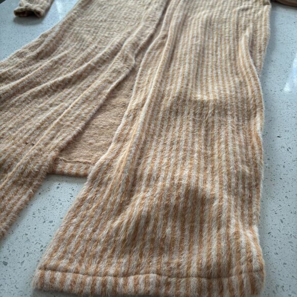 G.I.L.I Golden and fuzzy cardigan/duster G.I.L.I sweater - Picture 2 of 6